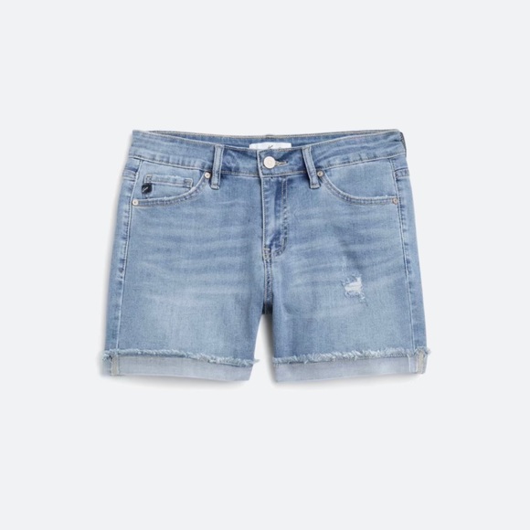 NWOT KanCan Kylie Low Rise Frayed Hem Roll Cuff Denim Shorts - size 8! - Picture 4 of 9